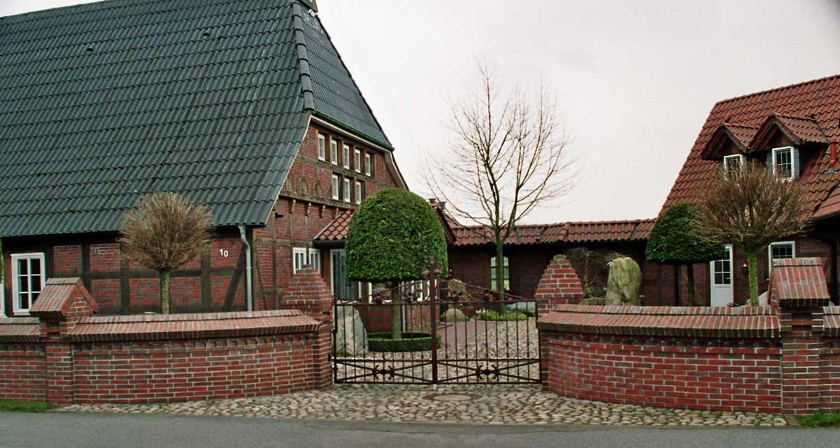 2510080 DE NI Gdesdorf