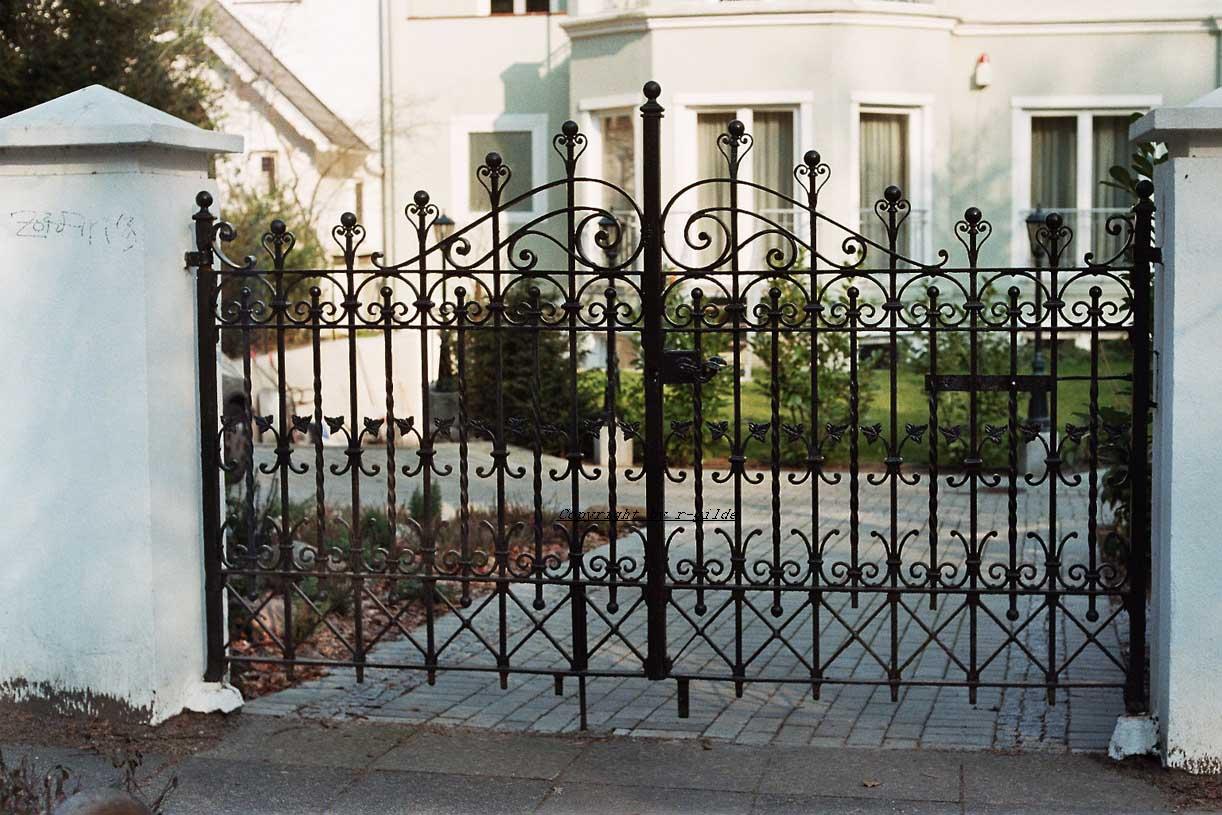 311104 De Hbg Sierichstr Rechts davon